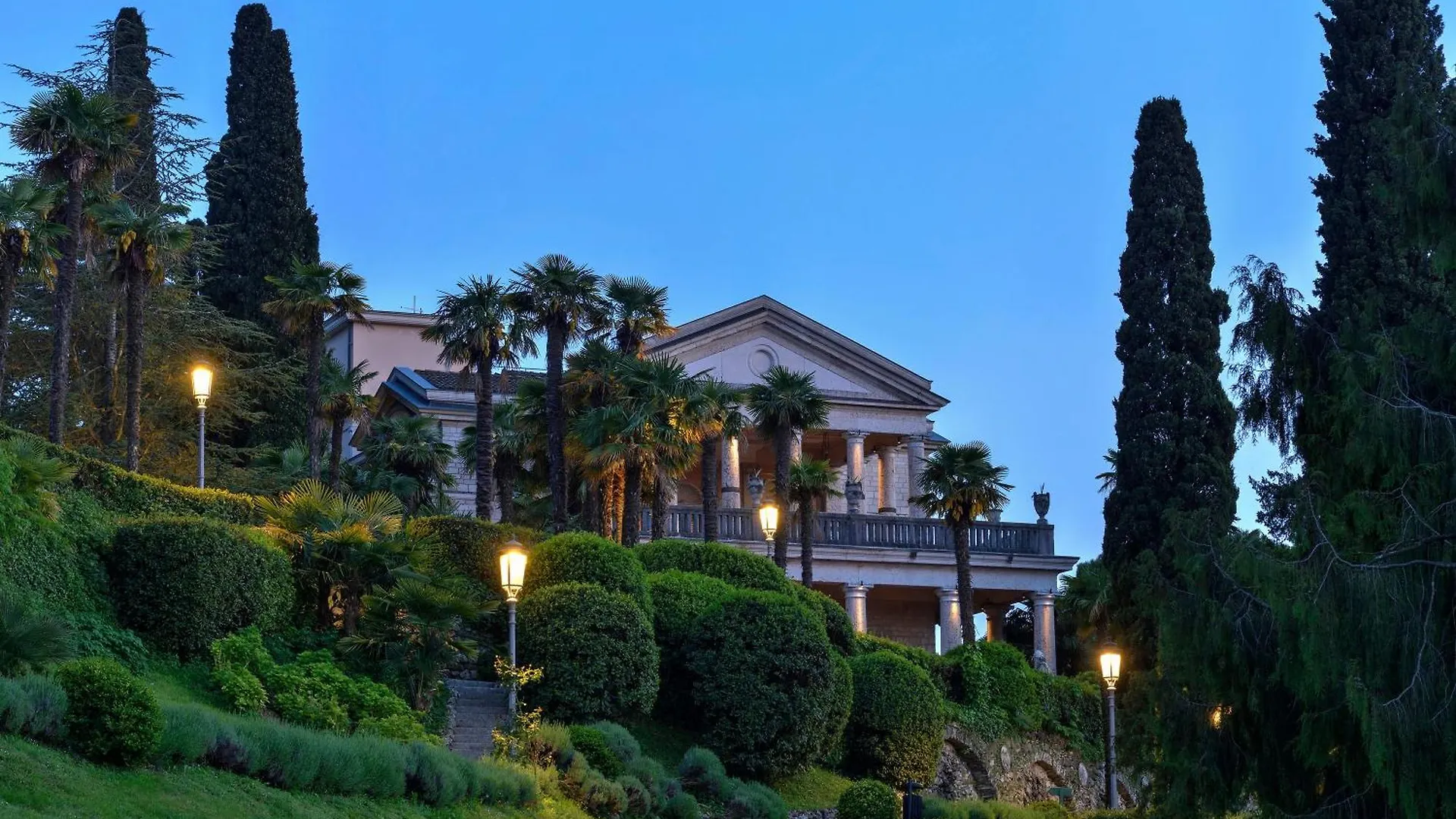 ***** Hotel Villa Cortine Palace Relais Chateaux Sirmione Itálie