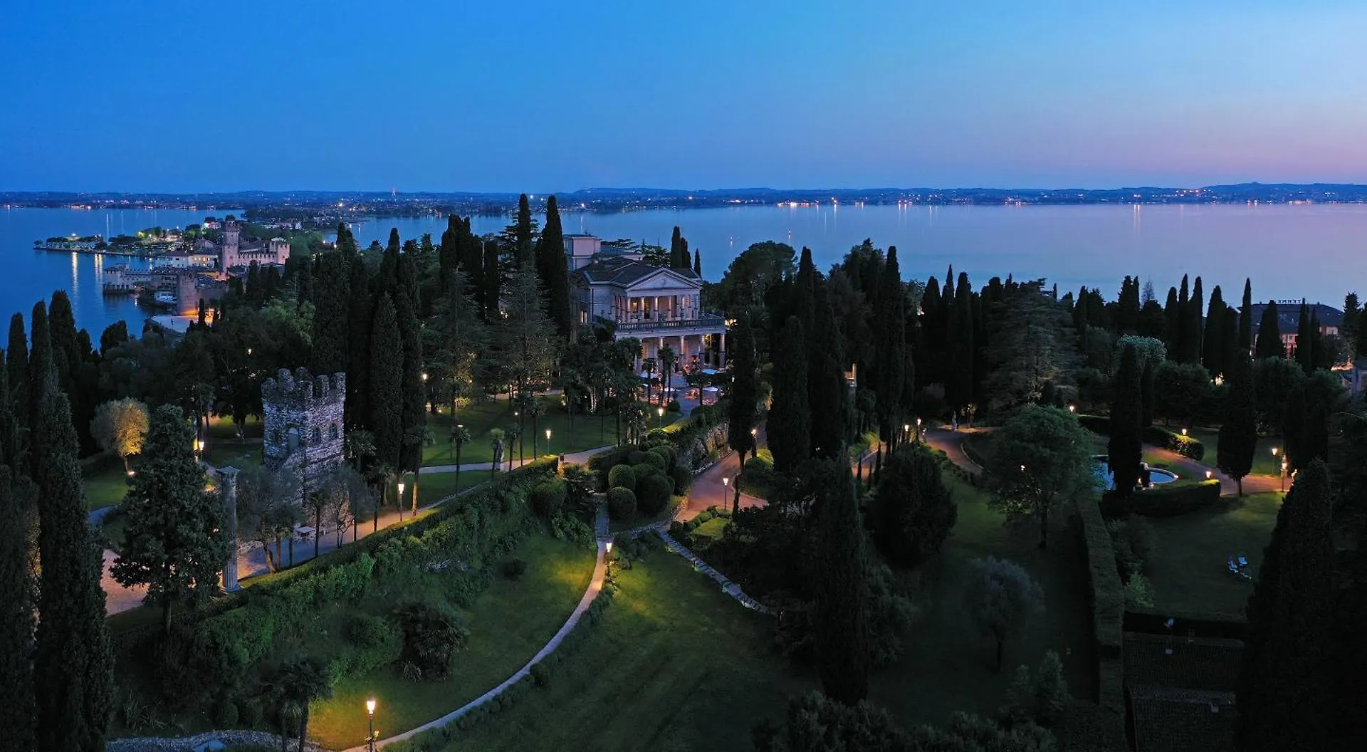 ***** Hotel Villa Cortine Palace Relais Chateaux Sirmione Itálie