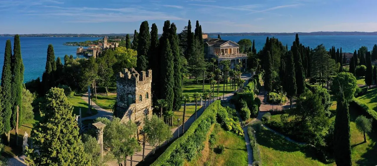***** Hotel Villa Cortine Palace Relais Chateaux Sirmione Italy